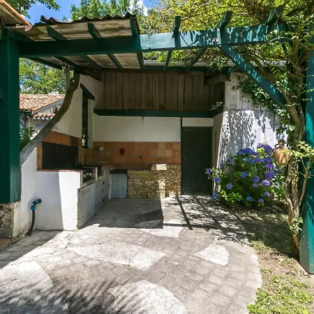 Typical Holiday With Large Garden Laluque